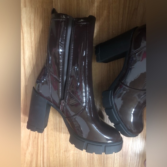 Aldo Illanna brown patent pull-on lug sole heeled ankle boots size 10 new - Picture 3 of 15
